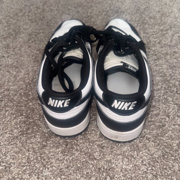 Nike Panda Dunks - Picture 4 of 7